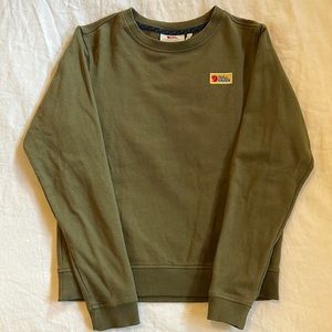 XS Fjall Raven Green Crewneck Sweatshirt Super Cute